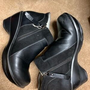 JBU Black Ankle Boots